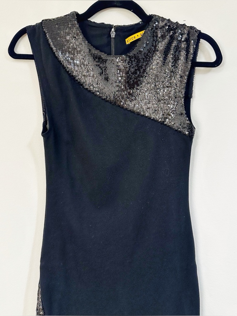 Alice+Olivia Black Bristol Sequin Mini Dress Size Small - Picture 3 of 9